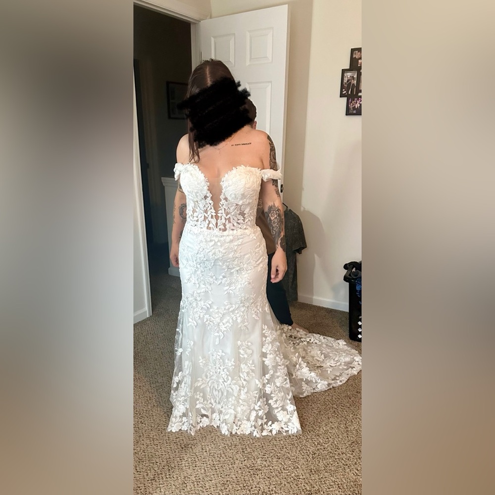 White Sleeveless Off-the-Shoulder Wedding Gown